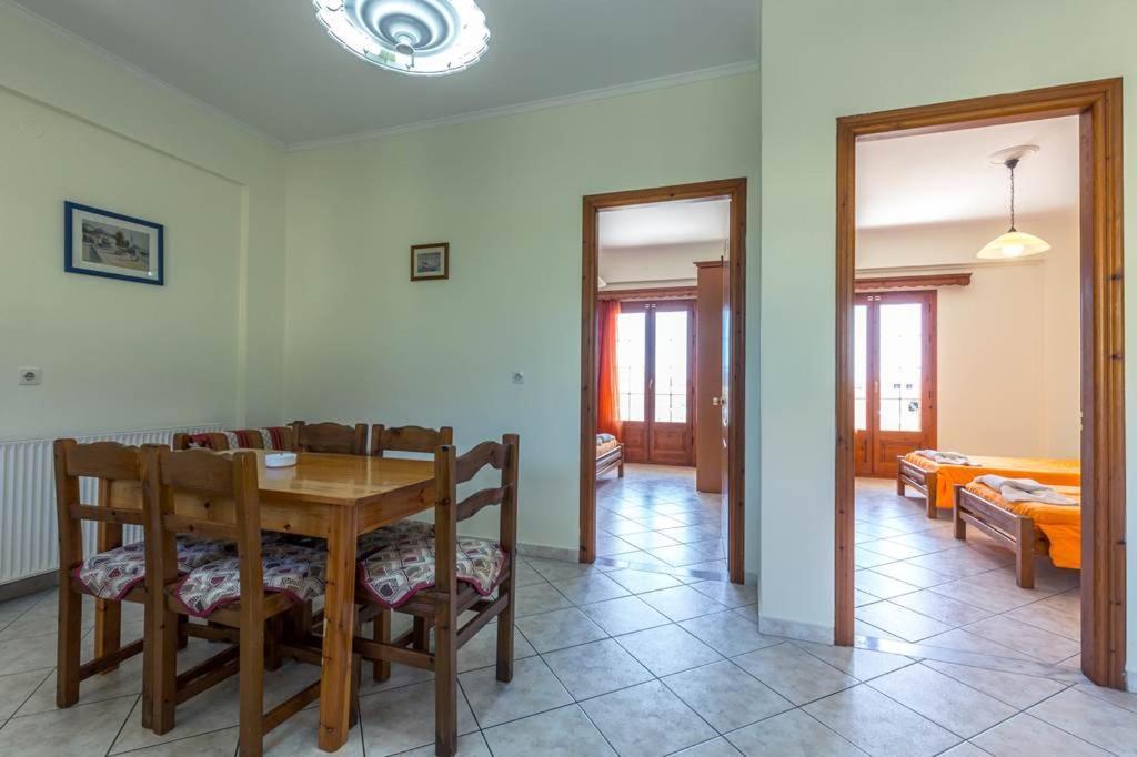 Kapetanios Apartments Agios Stefanos Avliotes  Bagian luar foto