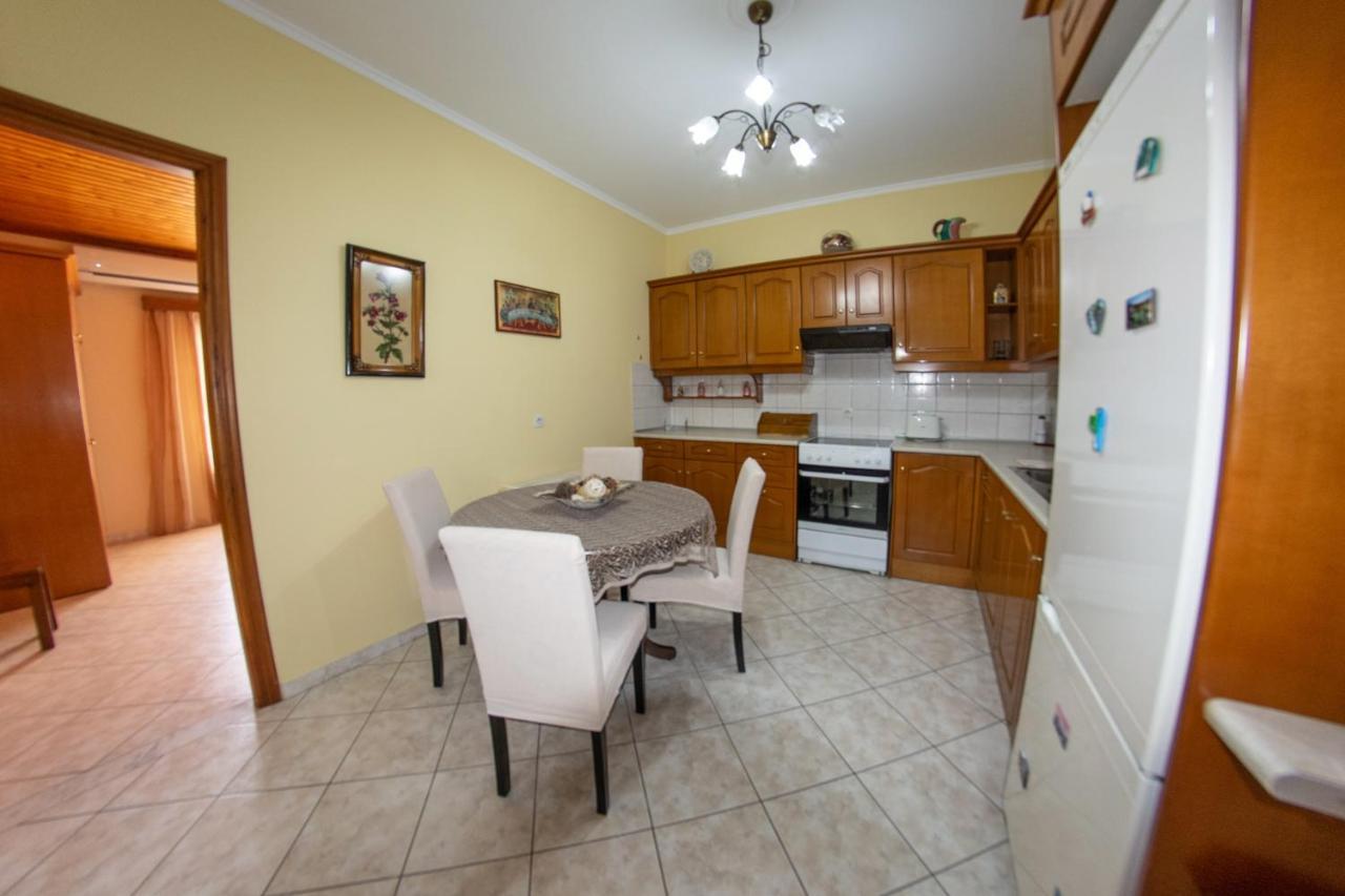 Kapetanios Apartments Agios Stefanos Avliotes  Bagian luar foto