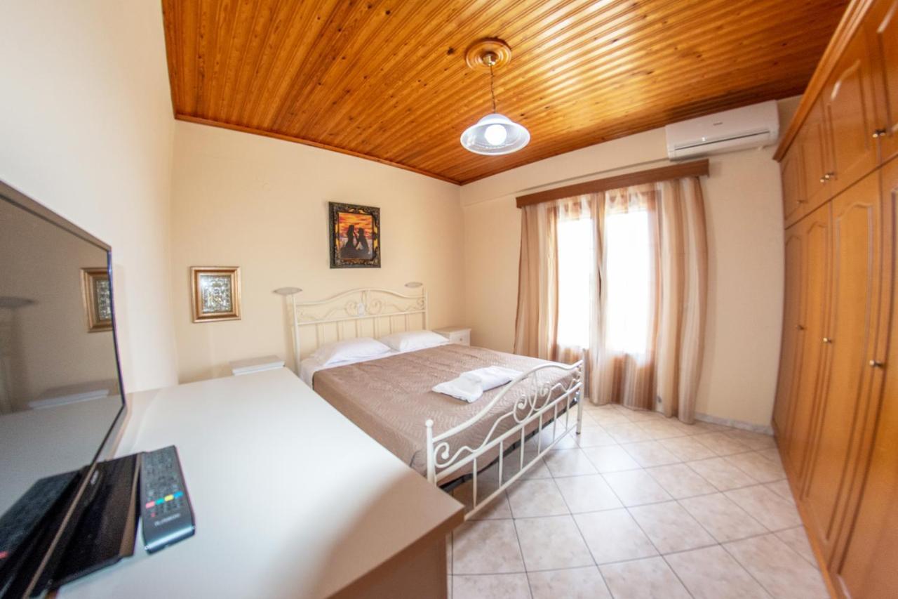 Kapetanios Apartments Agios Stefanos Avliotes  Bagian luar foto
