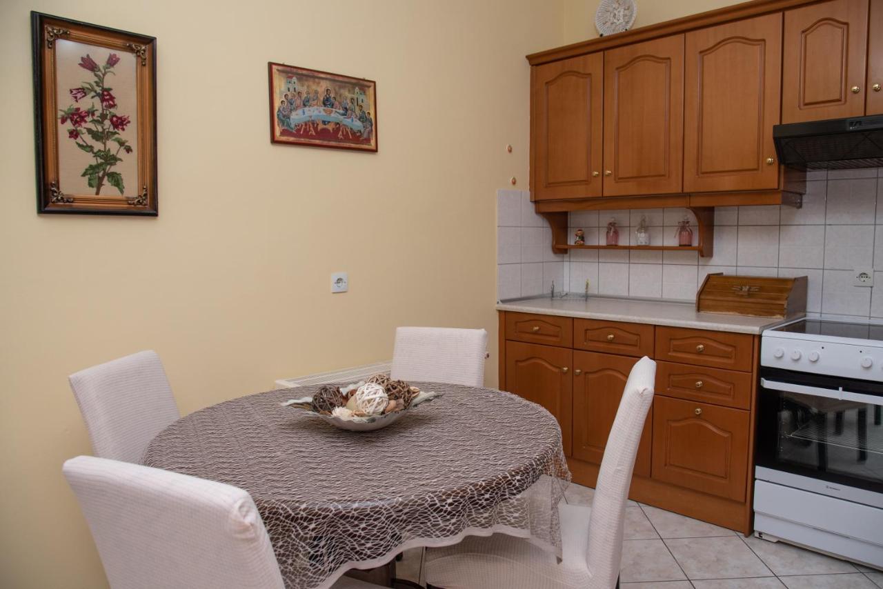 Kapetanios Apartments Agios Stefanos Avliotes  Bagian luar foto