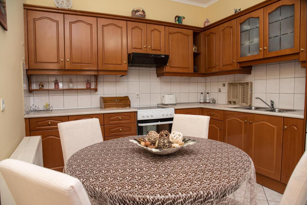 Kapetanios Apartments Agios Stefanos Avliotes  Bagian luar foto