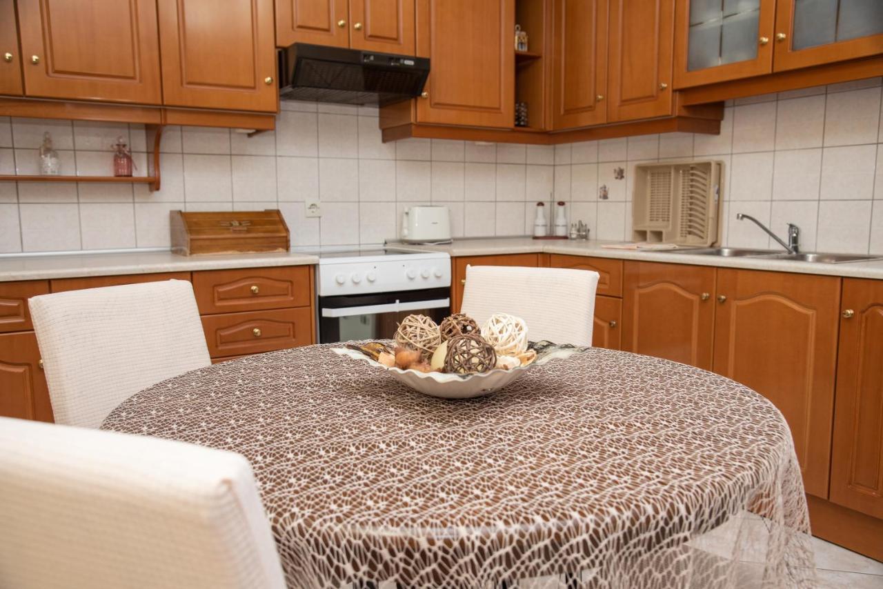Kapetanios Apartments Agios Stefanos Avliotes  Bagian luar foto