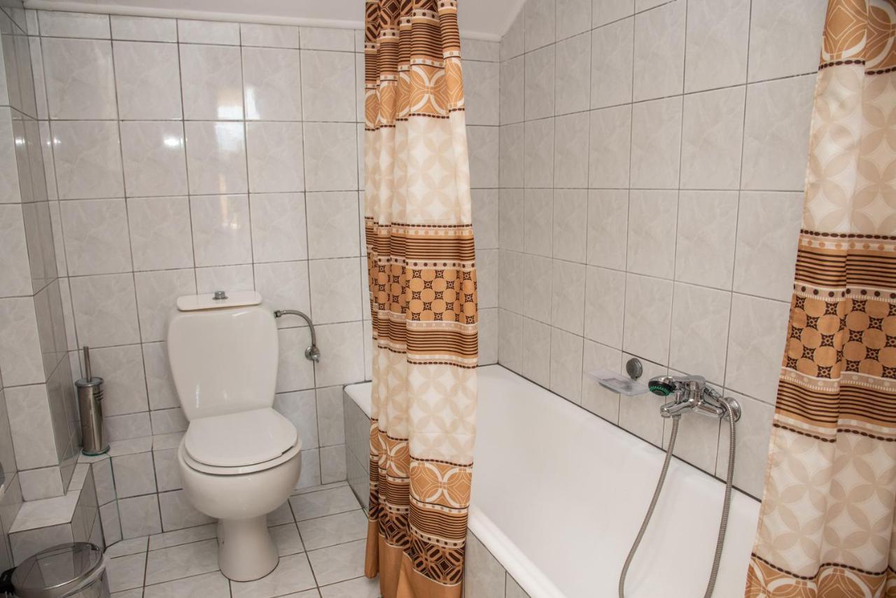 Kapetanios Apartments Agios Stefanos Avliotes  Bagian luar foto