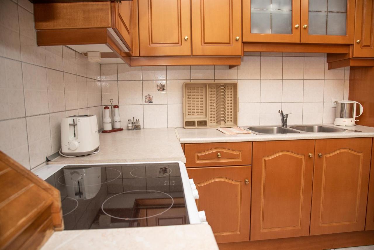Kapetanios Apartments Agios Stefanos Avliotes  Bagian luar foto